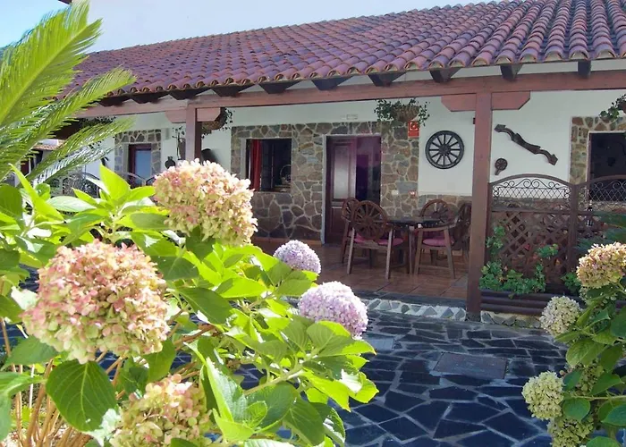 Charming In Silos, 80m² With Terrace *