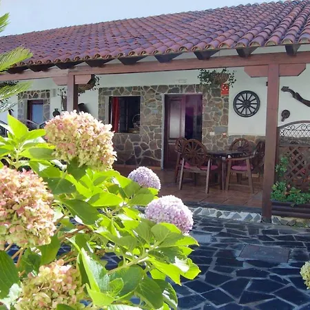 Charming In Silos, 80m² With Terrace *